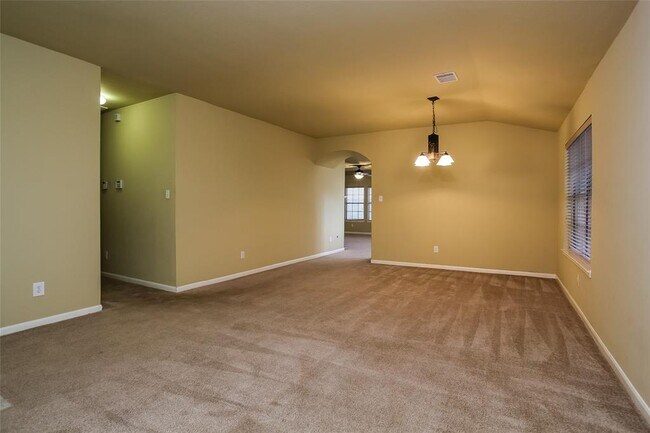 Building Photo - 2907 Crestbrook Bend Ln