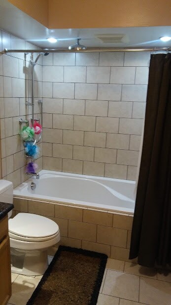 Building Photo - 6400 W Berteau Ave