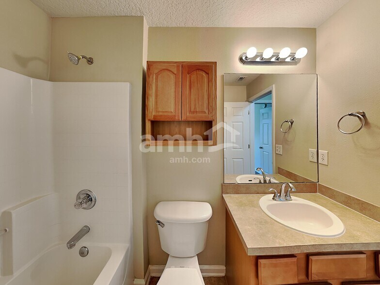 Building Photo - 160 Old Hickory Forest Rd