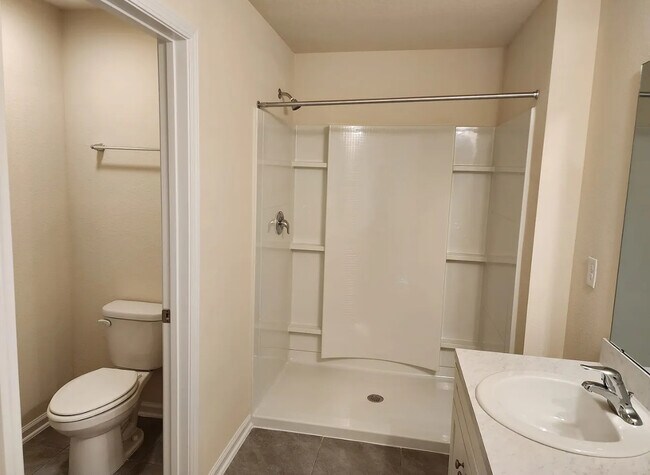 Building Photo - 130 Pasadena Dr