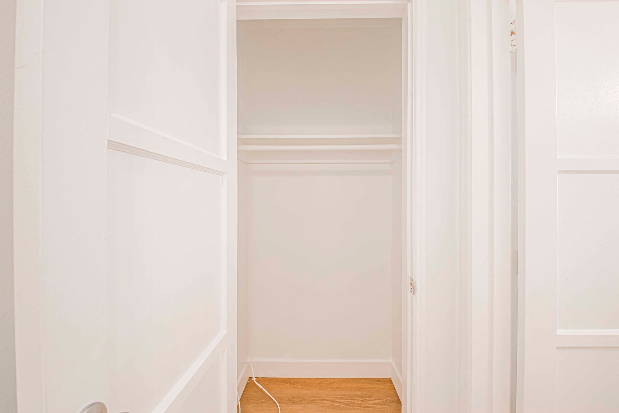 Building Photo - 8804 Belford Ave