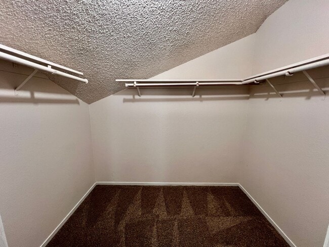 Building Photo - $2,050 Princeton & Brawley, 3 Bed - N Dewe...