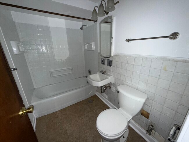 Building Photo - 1246 S 51st Ct