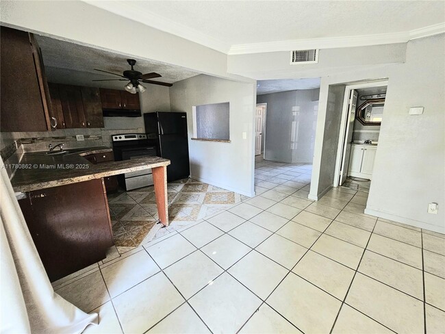 Primary Photo - 2629 NW 60th Way