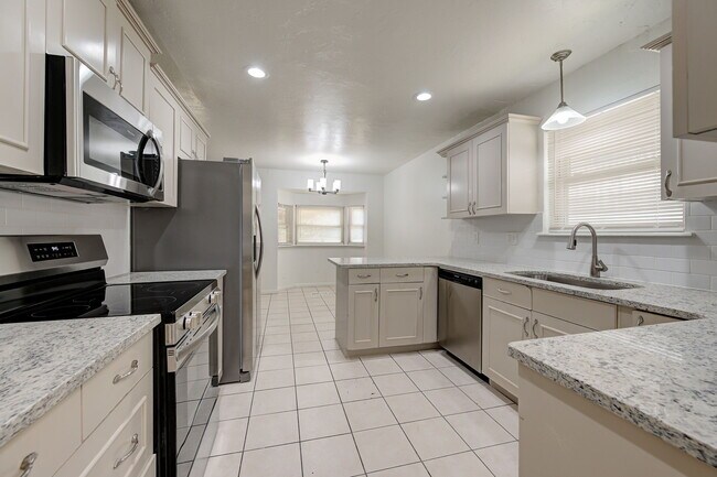 Building Photo - 4012 NW 62nd Terrace