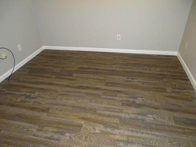 Building Photo - 3 Bed Southwest Home Convenient To The Durango Station Casino