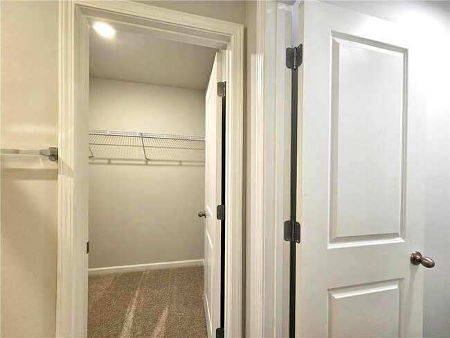 Building Photo - 334 Lanier Cir