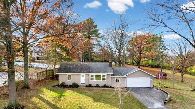 Building Photo - 84 Strecker Rd