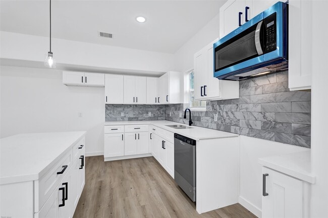 Building Photo - 8023 Birmingham St