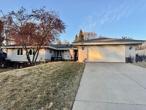 Building Photo - 5746 Berwick Pl