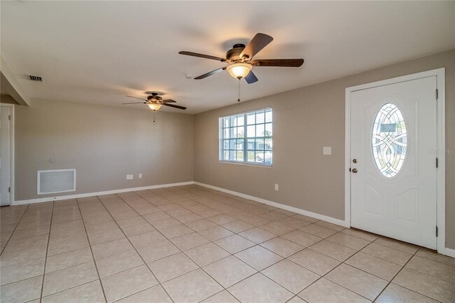 Building Photo - 3824 Moog Rd