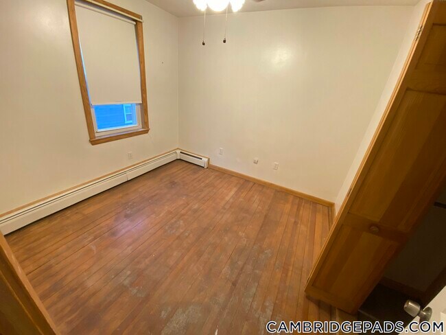 Building Photo - 161 Otis St