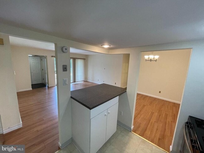 Building Photo - 208 Old Forge Crossing