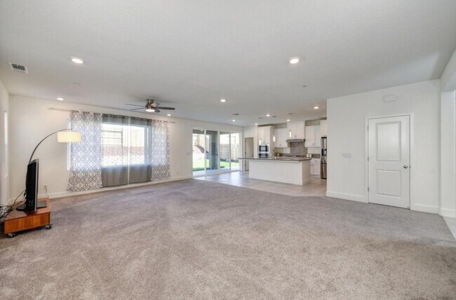 Building Photo - 4656 Streambed Dr