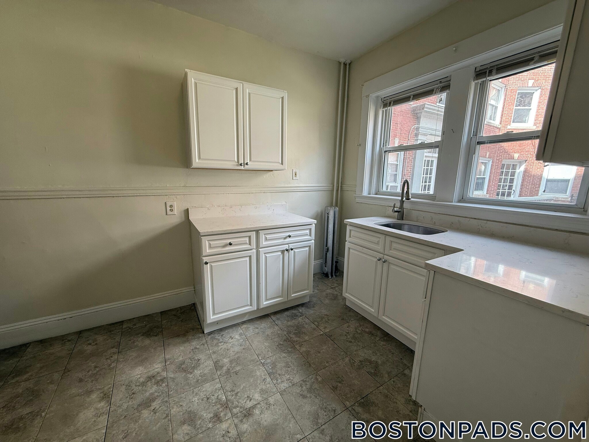 Building Photo - 163 Summer St