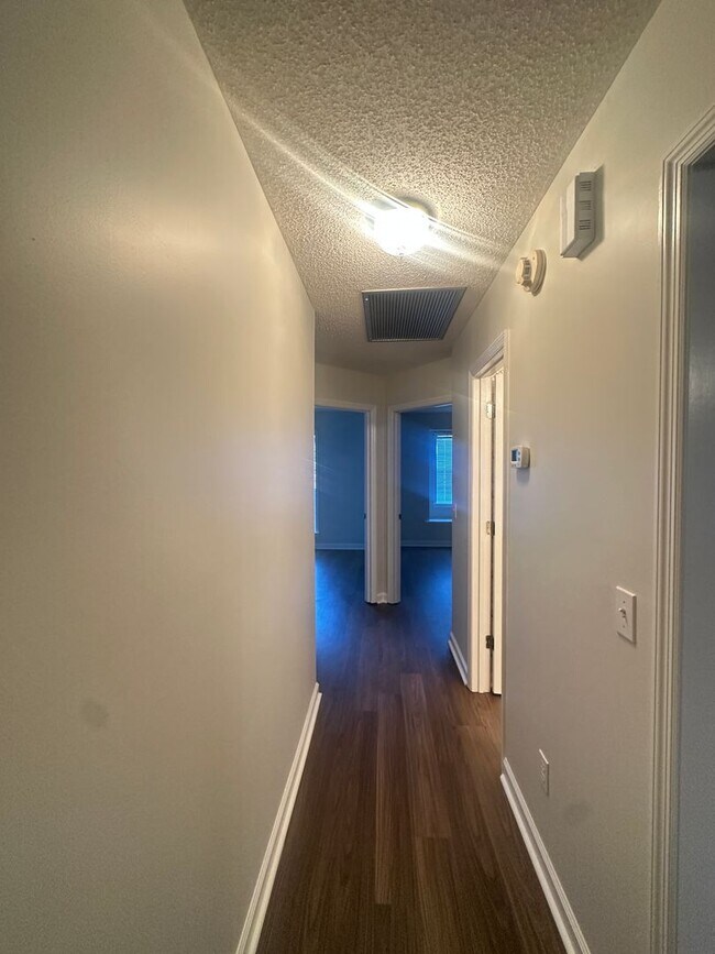 Building Photo - Enterprise!!!  LVP FLOORING~!!!!