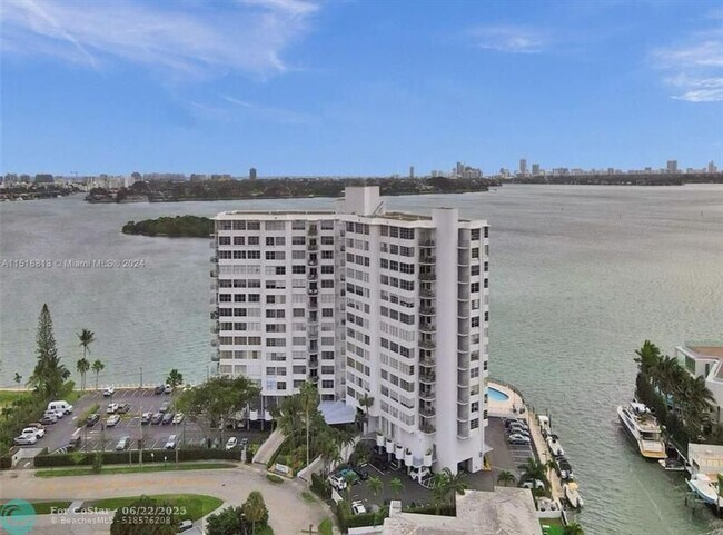 Building Photo - 11930 N Bayshore Dr