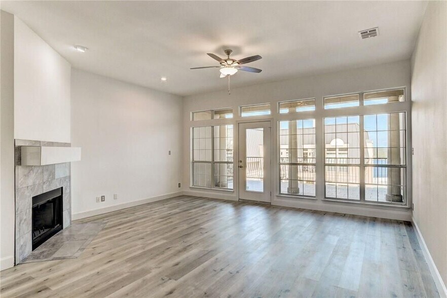Building Photo - 2918 Ranch Rd 620 N