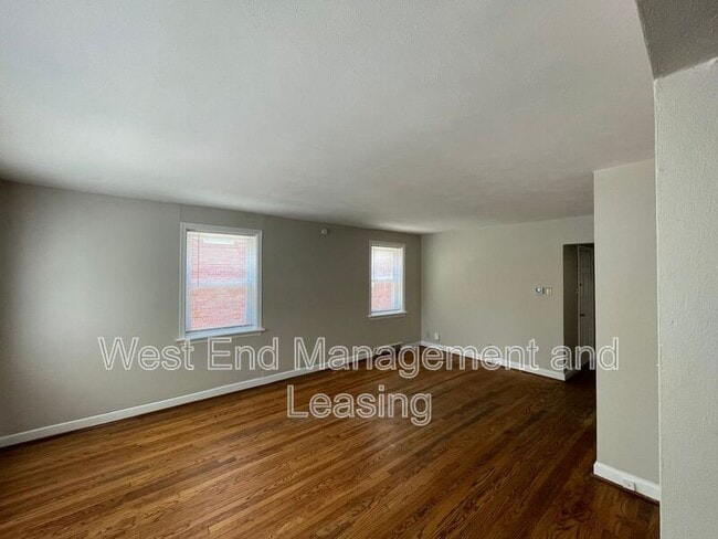 Building Photo - 7215 Amherst Ave