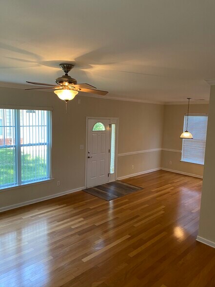 Building Photo - 15224 Coventry Ct Ln