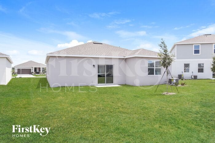 Building Photo - 1611 Isleta Lp