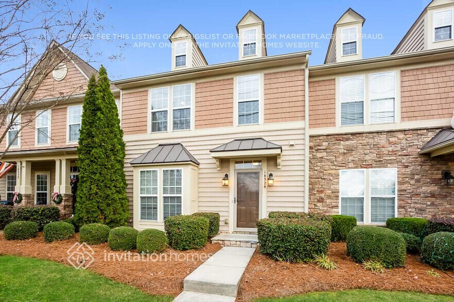 Building Photo - 18528 W Catawba Ave
