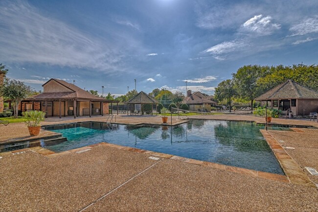 Building Photo - Affordable 2 bedroom in North Arlington