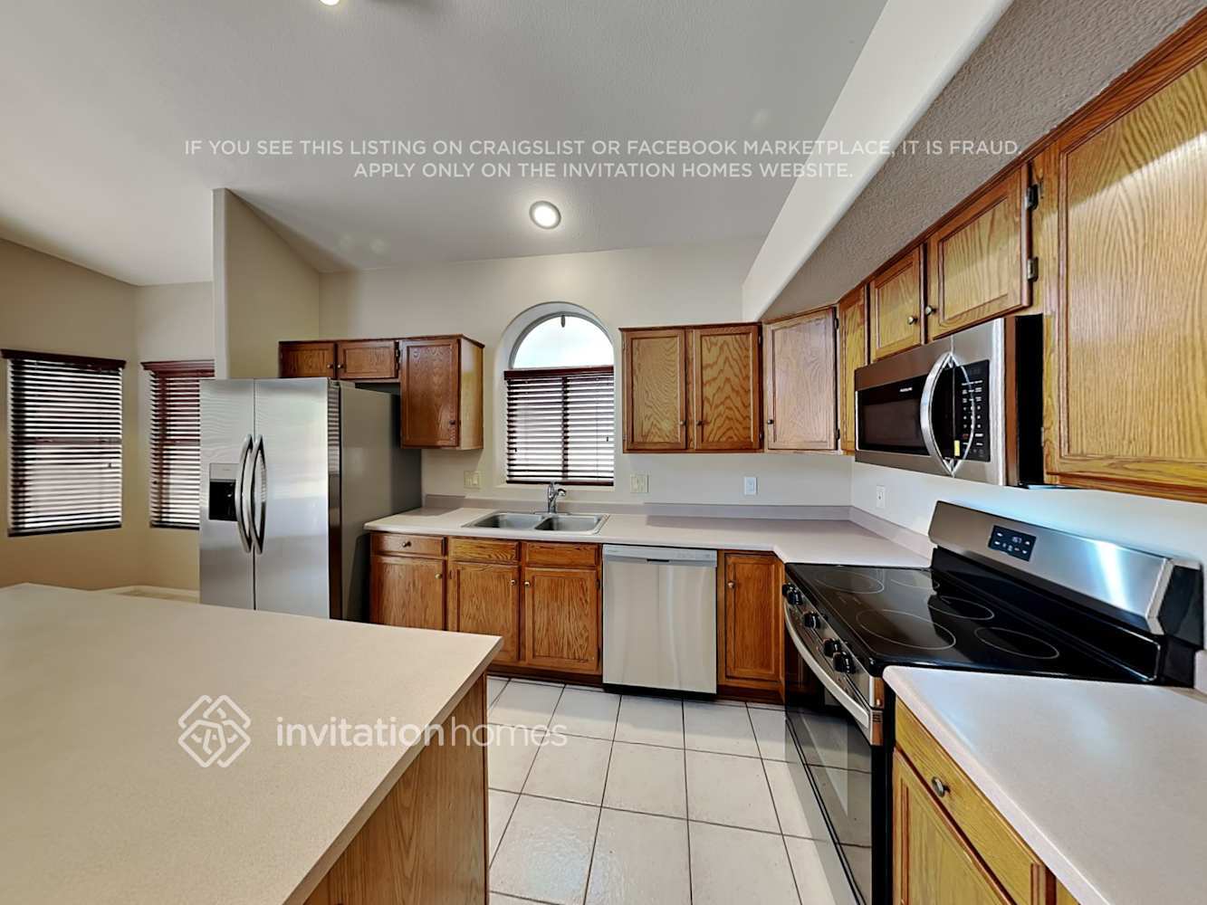 Building Photo - 10201 Hopi Ln