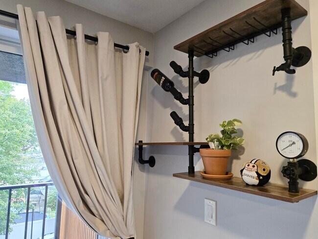 Building Photo - 55 Clinton Pl