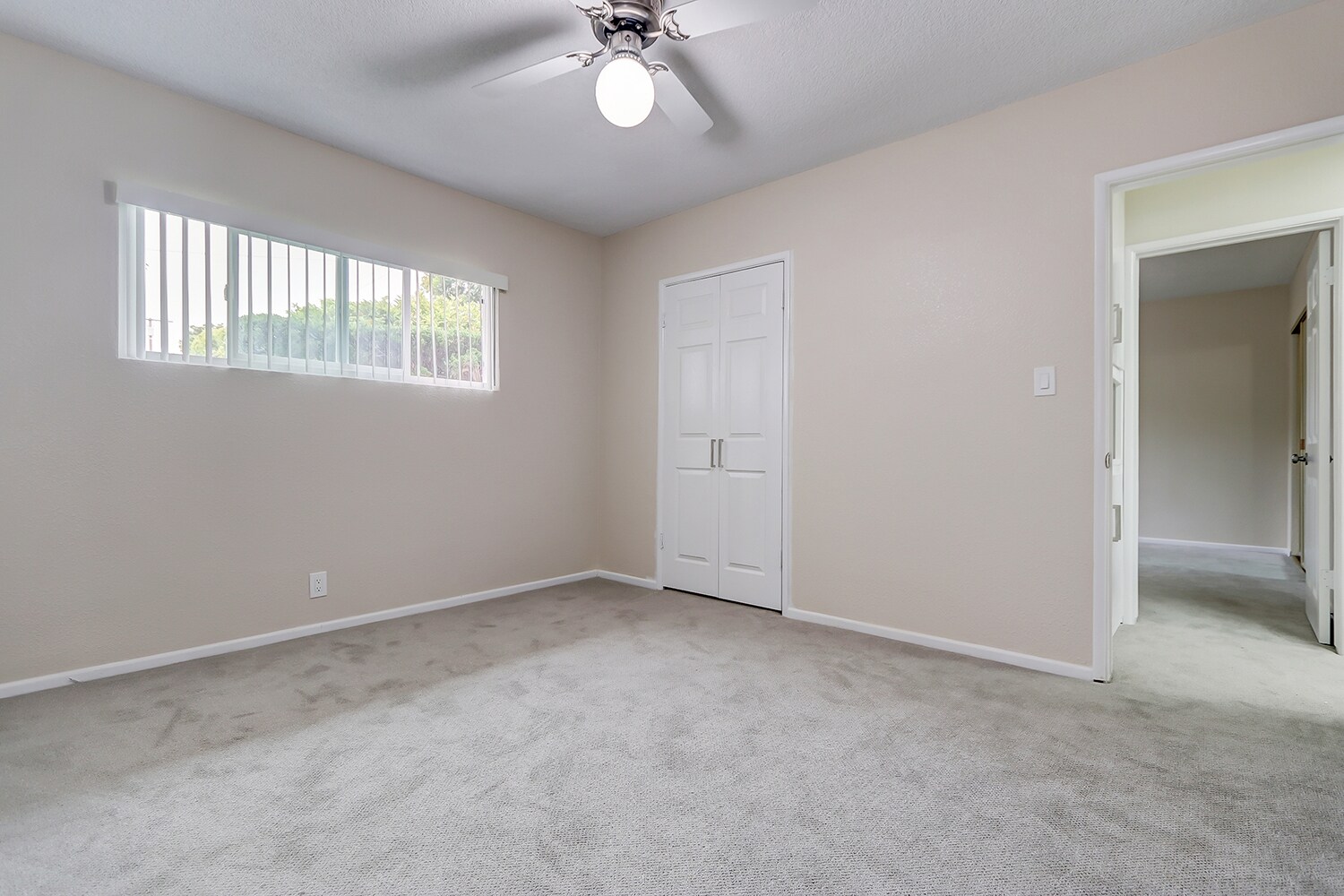 Building Photo - 2407 Mackay Ln