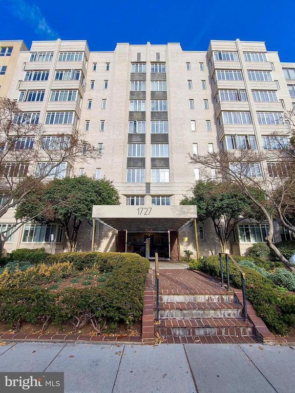 Building Photo - 1727 Massachusetts Ave NW