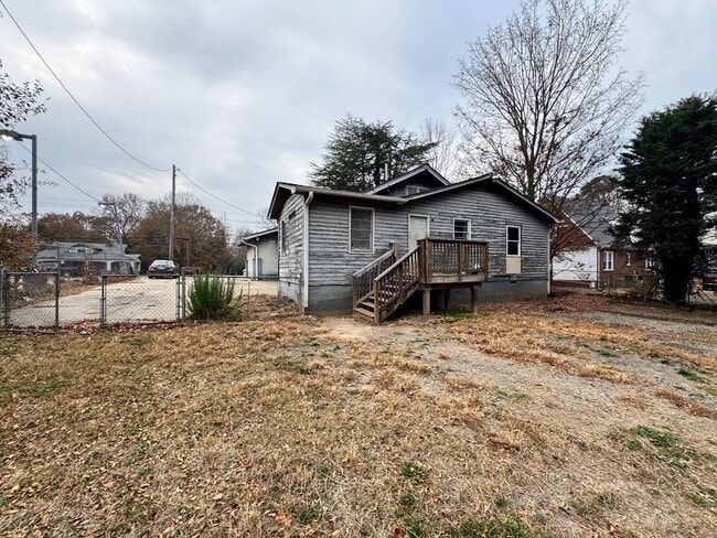 Building Photo - 4/2 home in Shelby, NC