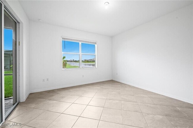 Building Photo - 2616 Vine Ave