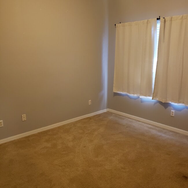 Building Photo - 2771 Oakwater Dr