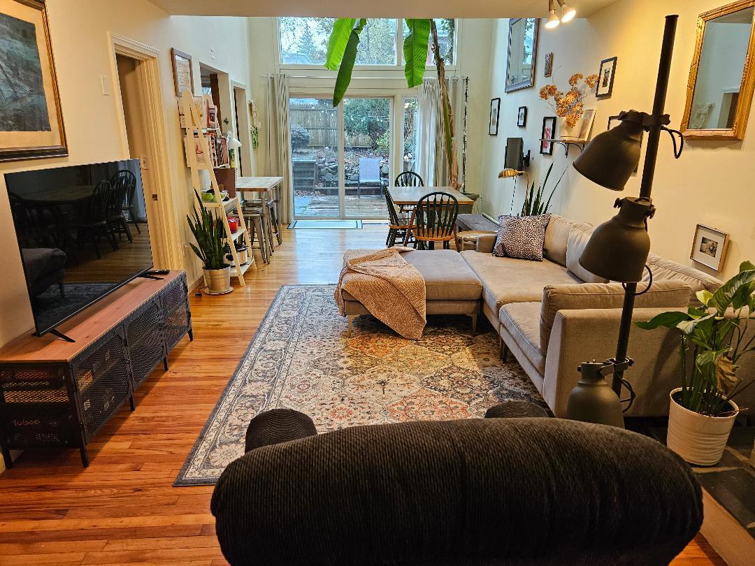 Building Photo - 155 Bradley St