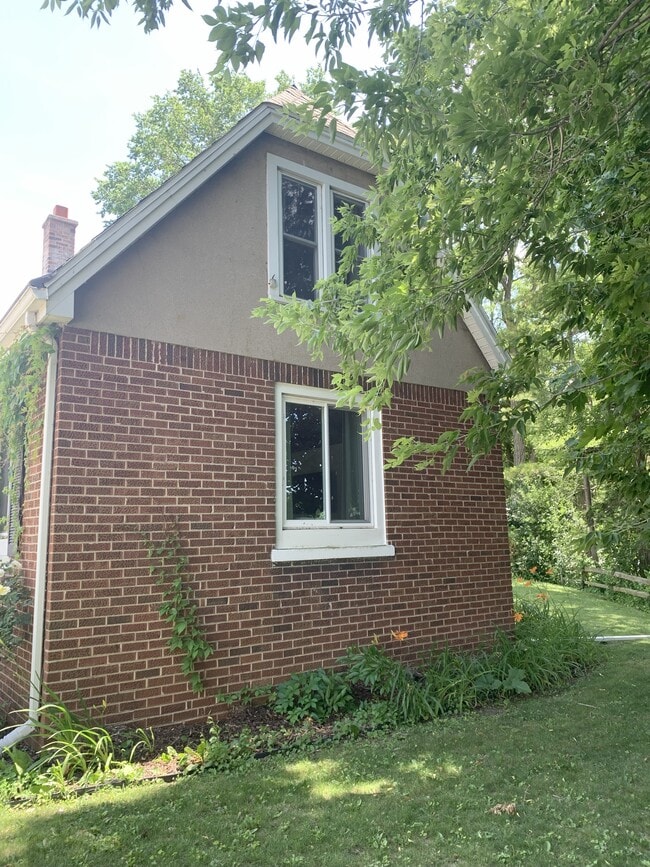 Building Photo - 2 Boldt Ct