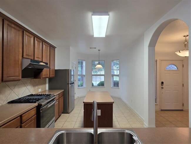 Building Photo - 148 Black Cap Run