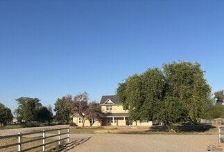 Building Photo - 13451 S Ave 4 1/4 E
