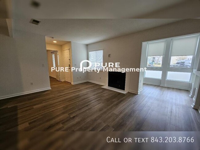 Building Photo - 50% off One Months Rent! Sign a Lease by 1...