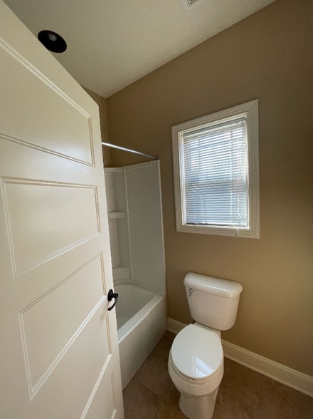 Building Photo - 660 Richards Dr