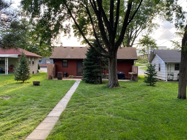 Backyard and patio - 3477 5th St NE