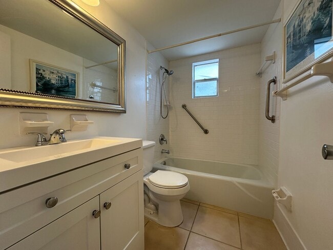 Building Photo - ANNUAL RENTAL - POINCIANA - PARTIALLY FURN...