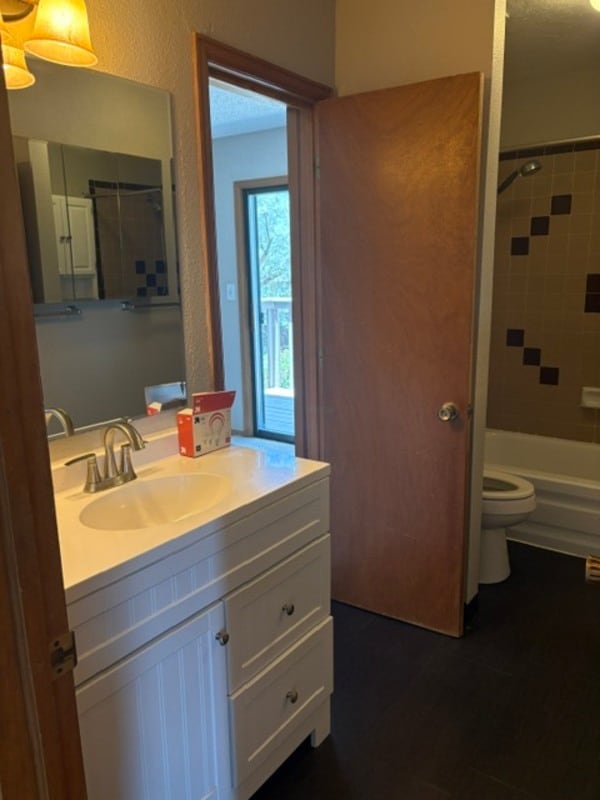 Building Photo - 2348 Rattlesnake Ct
