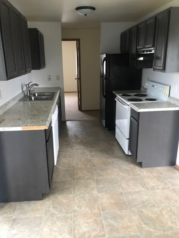 Building Photo - 506 4th Ave SE