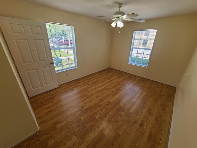 Building Photo - 36138 Lake Chase Blvd