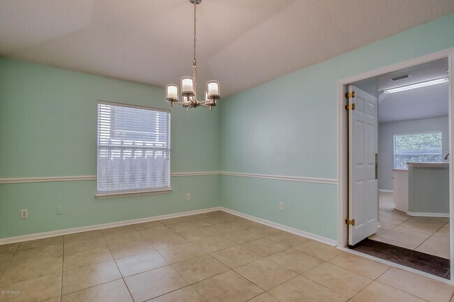 Building Photo - 442 Big Tree Rd