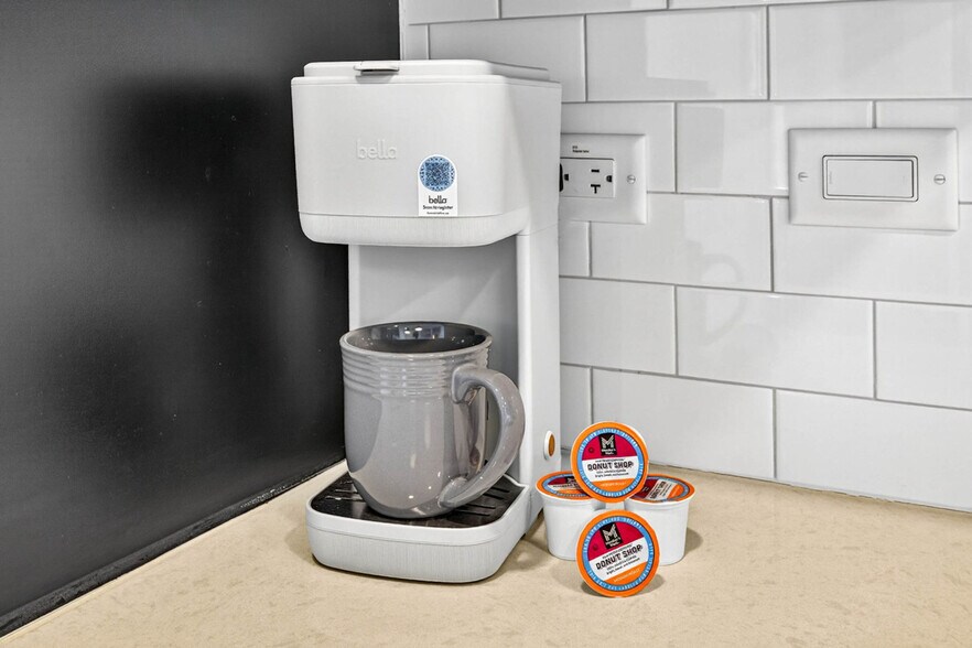 Building Photo - 1116 Gramercy Ln