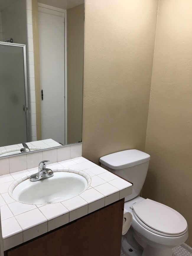 Building Photo - Montecito - 1 Bedroom, 1 Bath single story apartment, INCLUDES UTILITIES