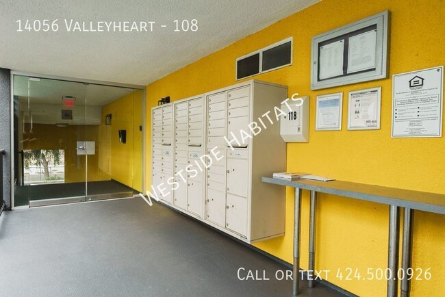 Building Photo - 14056 Valleyheart Dr