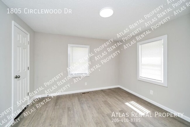 Building Photo - 1805 Circlewood Dr